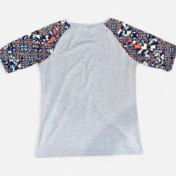 LulaRoe “Gigi” Grey and Navy Colorblock Geometric Sleeve T-shirt - Picture 7 of 7